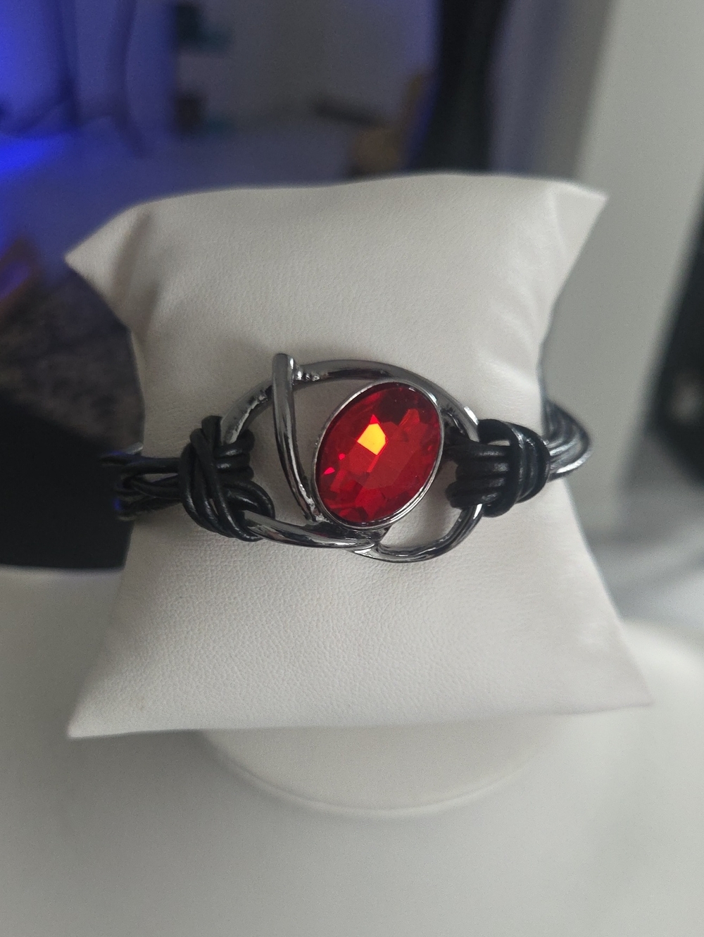 Paparazzi Red Gem Magnetic Bracelet NWT